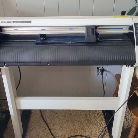 Graphtec CE5000-60 series cutter - Picture 2 of 3